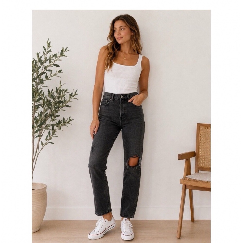 Levis 501 Original Fit Distressed Straight Leg Jeans Black High Rise Button Fly